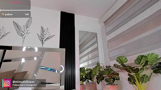 miss catalinaa online show from April 20, 2026, 12:08 pm