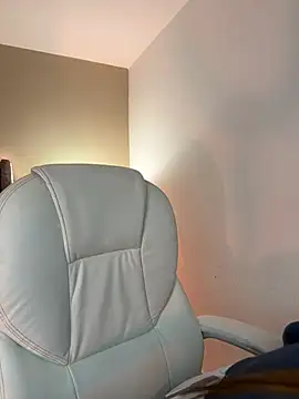 ARITOO  online show from January 2, 2025, 3:58 am