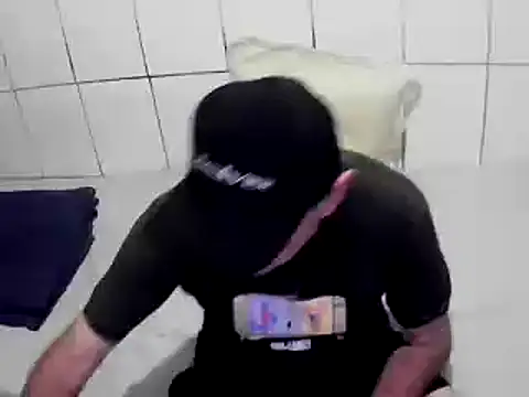 pierdona online show from February 28, 2025, 8:07 pm