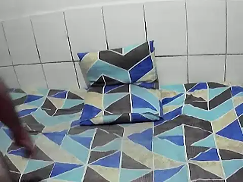 pierdona online show from October 10, 2025, 7:13 pm