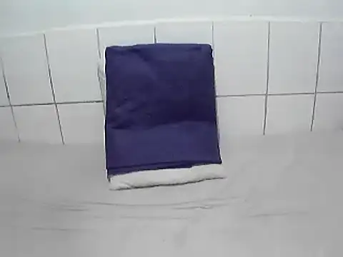 Snapshot of pierdona chatting on July 17, 2026, 8:35 pm pierdona online show from July 17, 2026, 8:35 pm