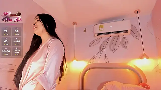 AuroraFiore online show from March 12, 2025, 10:39 pm