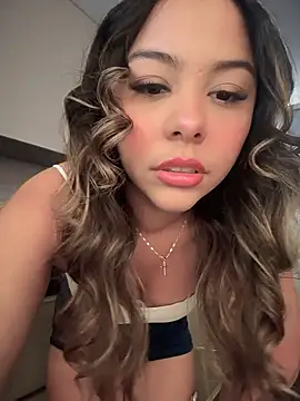 tuckersabrina online show from January 9, 2026, 1:03 pm