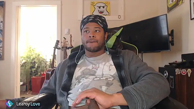 Learoy Love online show from January 17, 2025, 10:23 pm