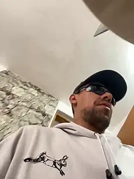 dantedesirexx online show from January 26, 2025, 3:25 pm