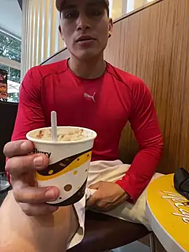 dantedesirexx online show from March 6, 2025, 10:36 pm