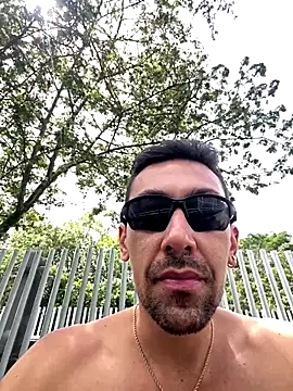 dantedesirexx online show from October 3, 2025, 3:31 pm