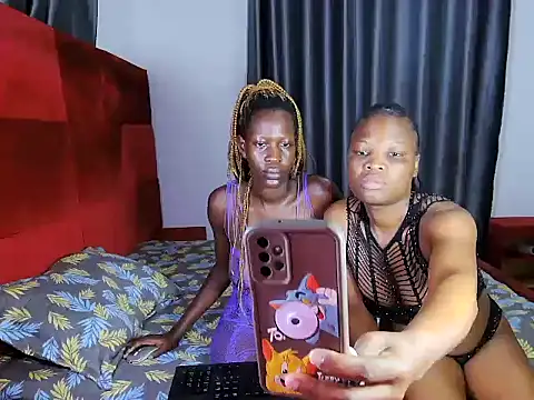 Snapshot of Crystal_x_ebony chatting on June 19, 2026, 3:11 am Crystal x ebony online show from June 19, 2026, 3:11 am