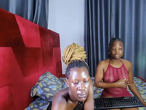 Snapshot of Crystal_x_ebony chatting on June 20, 2026, 3:09 am Crystal x ebony online show from June 20, 2026, 3:09 am