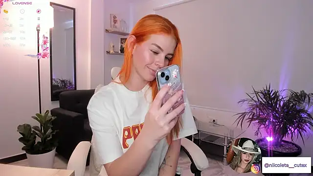 Niicoleta online show from October 2, 2025, 7:32 pm