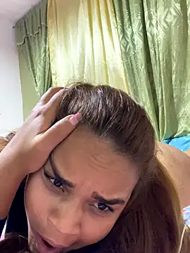 Evabigass online show from October 24, 2025, 10:17 pm