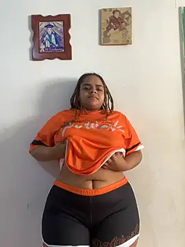 Snapshot of Evabigass chatting on June 20, 2026, 2:09 pm Evabigass online show from June 20, 2026, 2:09 pm