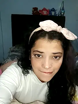 Elvishcassie  online show from February 27, 2025, 1:38 pm