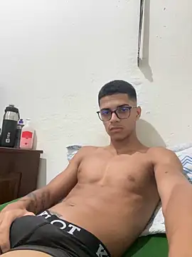 Naka300 online show from February 4, 2025, 2:28 am