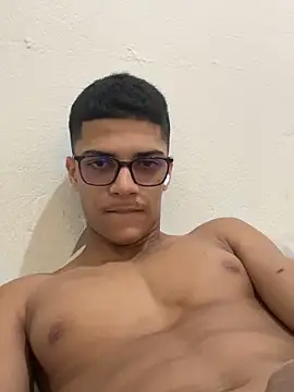 Naka300 online show from March 14, 2025, 7:55 pm