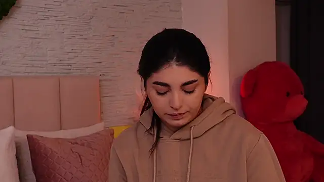 RachelSwaan online show from January 18, 2025, 4:48 am