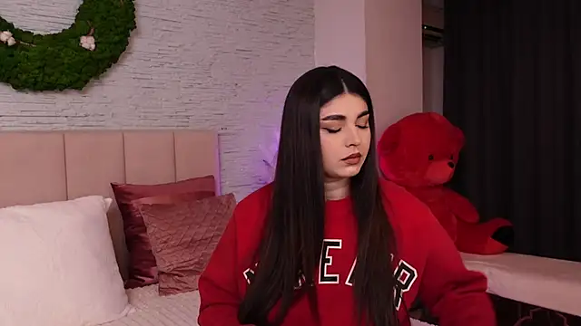 RachelSwaan online show from February 12, 2025, 4:33 am