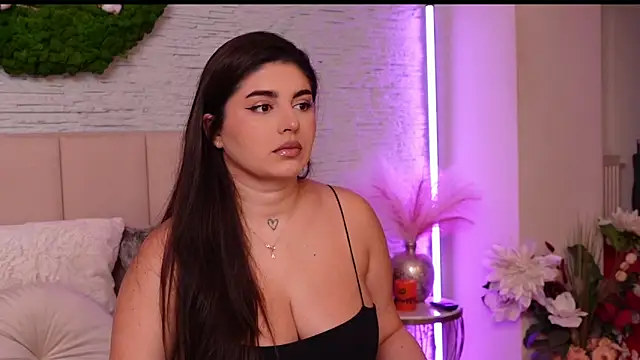 RachelSwaan online show from October 24, 2025, 8:44 am