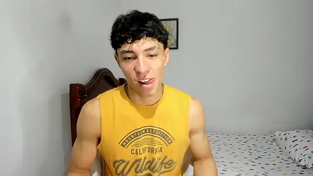 Snapshot of enzo_sloran chatting on October 17, 2025, 12:08 pm enzo sloran online show from October 17, 2025, 12:08 pm