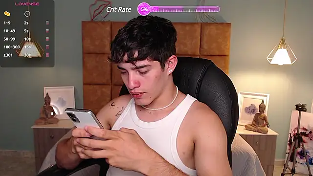 AlejooTwink online show from February 28, 2025, 6:41 pm