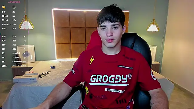 AlejooTwink online show from September 26, 2025, 4:38 am