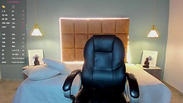 AlejooTwink online show from October 7, 2025, 3:04 am