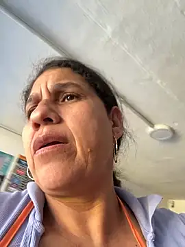 Snapshot of siri_duque chatting on June 24, 2026, 4:06 pm siri duque online show from June 24, 2026, 4:06 pm