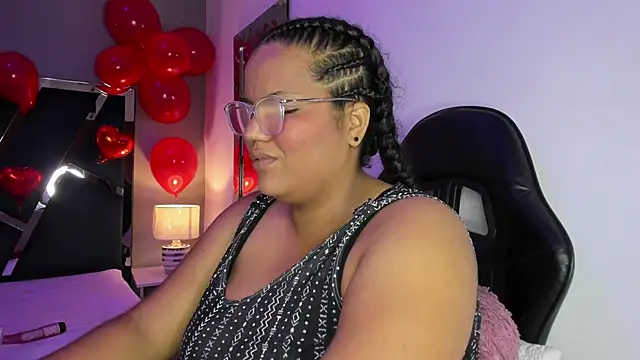 MhiaRey online show from February 5, 2025, 1:00 pm