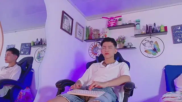 Snapshot of Noah_tyler_ chatting on June 1, 2026, 10:33 pm Noah tyler online show from June 1, 2026, 10:33 pm