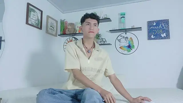 Snapshot of Noah_tyler_ chatting on July 6, 2026, 7:16 pm Noah tyler online show from July 6, 2026, 7:16 pm