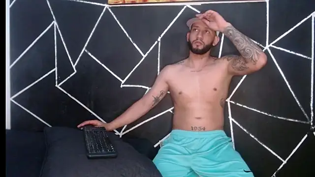 maxXximo777 online show from December 5, 2024, 4:31 am