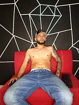 maxXximo777 online show from December 15, 2024, 4:07 am