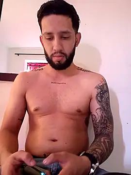 maxXximo777 online show from January 6, 2025, 9:22 pm