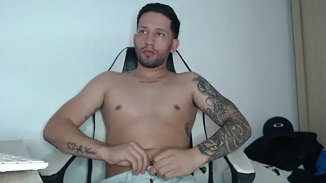 maxXximo777 online show from January 29, 2025, 9:17 pm