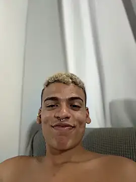 Leo bunny hot online show from April 5, 2026, 12:30 am