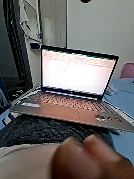 Snapshot of vivanpraj999 chatting on November 17, 2025, 3:29 pm vivanpraj999 online show from November 17, 2025, 3:29 pm