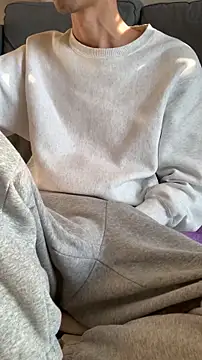 kimkim123123 online show from November 1, 2025, 6:37 am