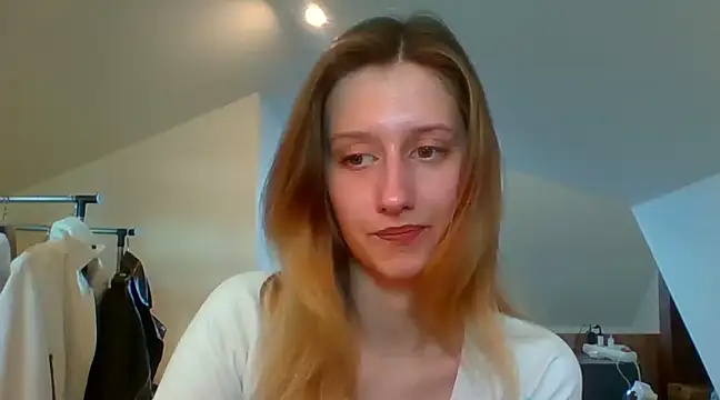 LUNA delight online show from February 19, 2025, 8:01 am