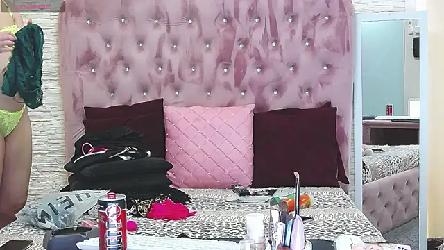 SophiaStarr online show from February 15, 2025, 8:22 pm