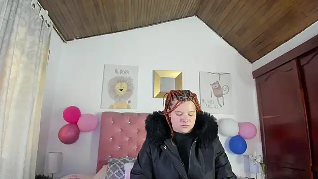 CelessteRedds online show from September 24, 2025, 11:13 am