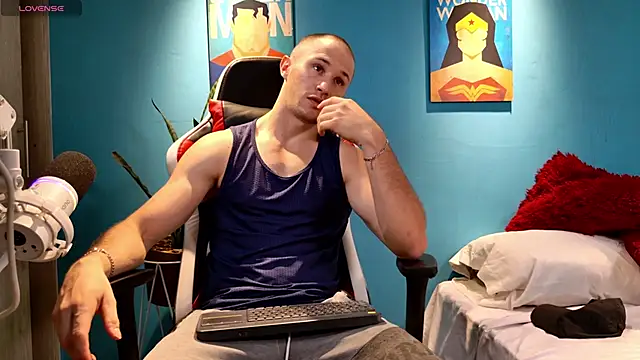 AxelFairchaild online show from February 13, 2025, 5:01 pm