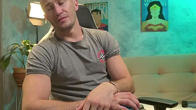 AxelFairchaild online show from January 17, 2026, 12:43 pm