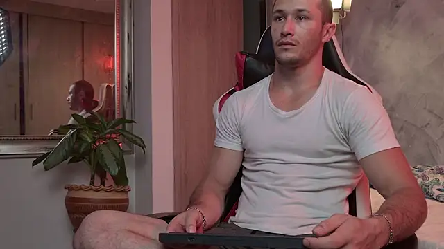 AxelFairchaild online show from March 10, 2026, 12:43 pm