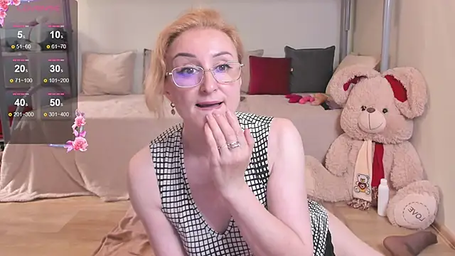 Snapshot of MadissonKiss chatting on June 25, 2026, 5:12 am MadissonKiss online show from June 25, 2026, 5:12 am