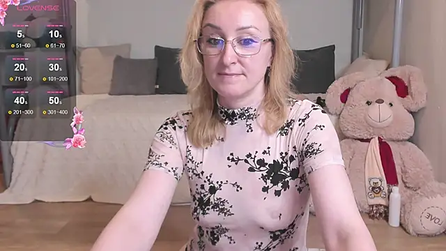 Snapshot of MadissonKiss chatting on June 28, 2026, 6:58 pm MadissonKiss online show from June 28, 2026, 6:58 pm