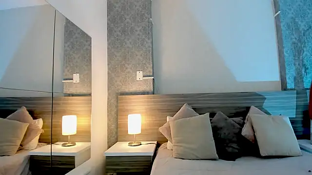 Mistyca online show from September 25, 2025, 10:52 am