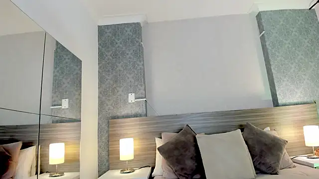 Mistyca online show from October 13, 2025, 11:21 am