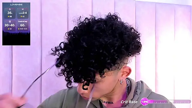 AkazaBoy  online show from September 24, 2025, 8:23 pm