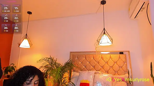 Snapshot of CurlyRose__ chatting on October 18, 2025, 9:48 pm CurlyRose online show from October 18, 2025, 9:48 pm