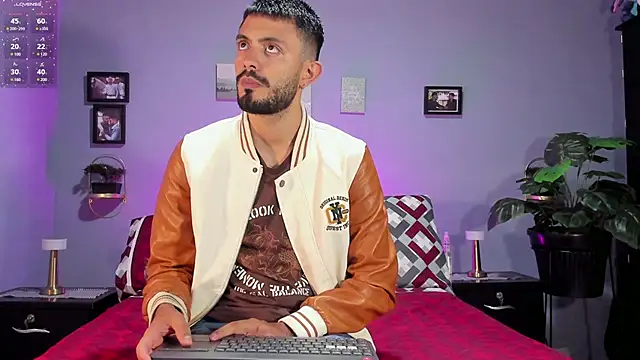 ETHAN ADAM online show from February 4, 2025, 9:20 pm